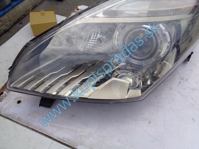 ľavý predný xenon kompletný na renault scénic III, 89902930